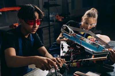 The Power of Youth in Software Engineer Apprenticeships